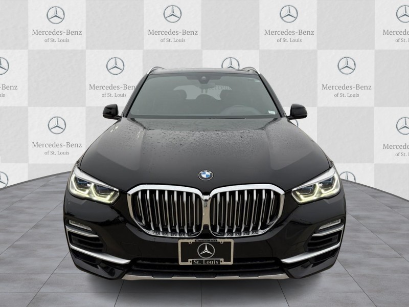 BMW X5 Vehicle Full-screen Gallery Image 5