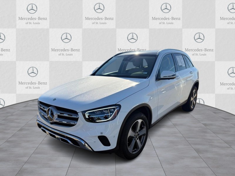 Mercedes-Benz GLC Vehicle Full-screen Gallery Image 4