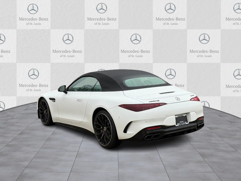 Mercedes-Benz SL Vehicle Full-screen Gallery Image 4