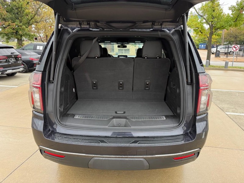 Chevrolet Tahoe Vehicle Full-screen Gallery Image 8