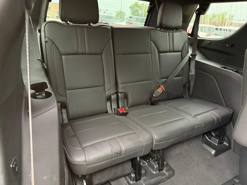 Chevrolet Tahoe Vehicle Full-screen Gallery Image 11