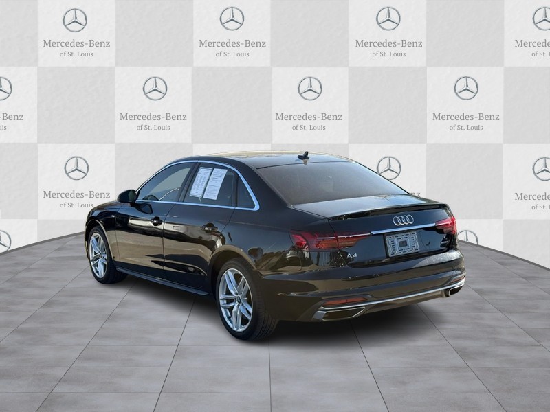 Audi A4 Sedan Vehicle Full-screen Gallery Image 4
