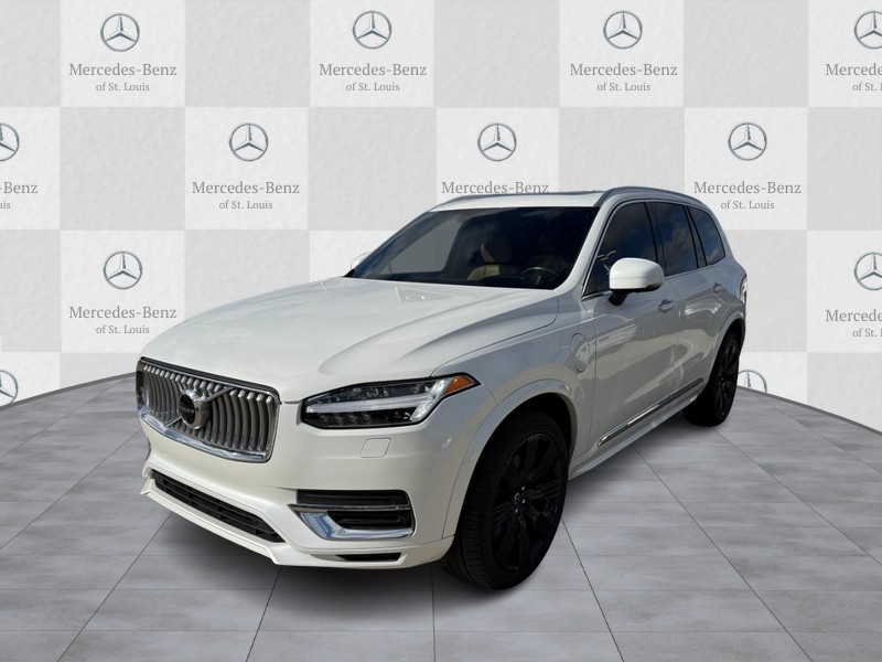 Volvo XC90 Vehicle Full-screen Gallery Image 6