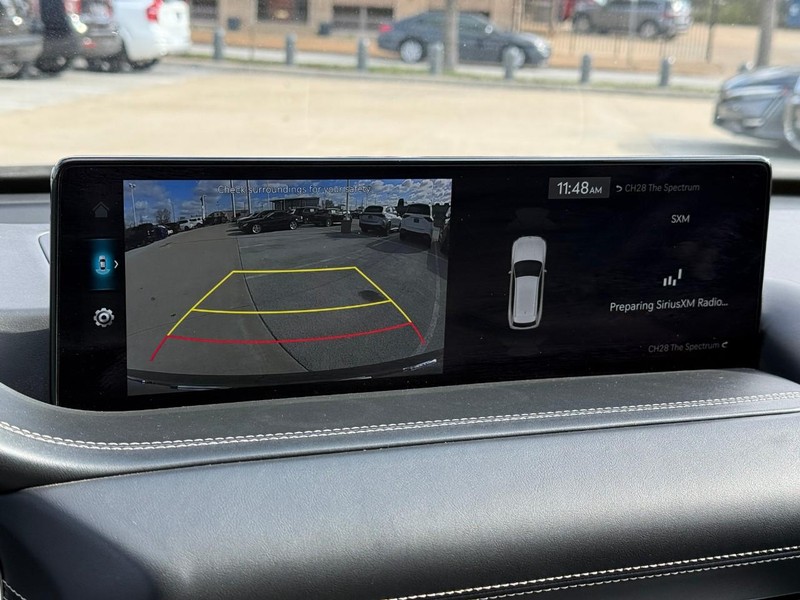 Genesis GV80 Vehicle Full-screen Gallery Image 23