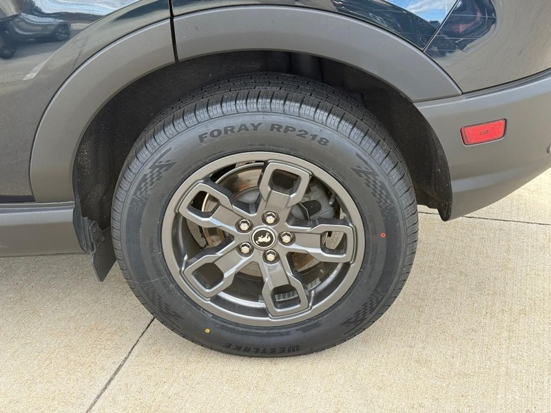 Ford Bronco Sport Vehicle Full-screen Gallery Image 9