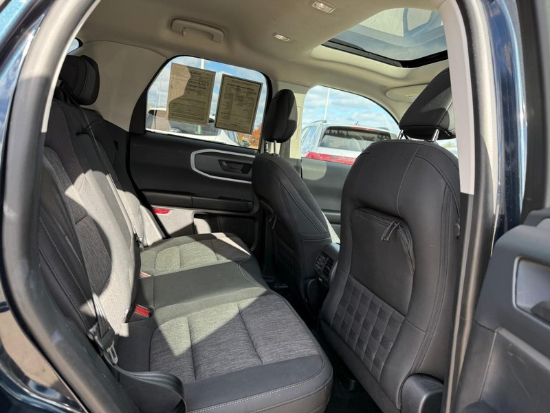 Ford Bronco Sport Vehicle Full-screen Gallery Image 10