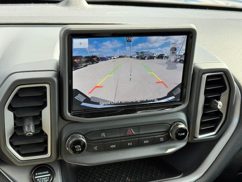 Ford Bronco Sport Vehicle Full-screen Gallery Image 24