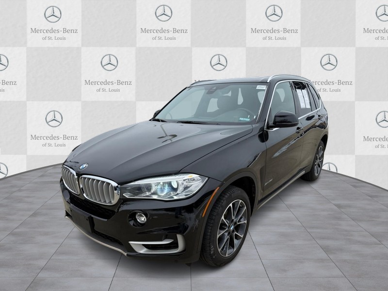 BMW X5 Vehicle Full-screen Gallery Image 5