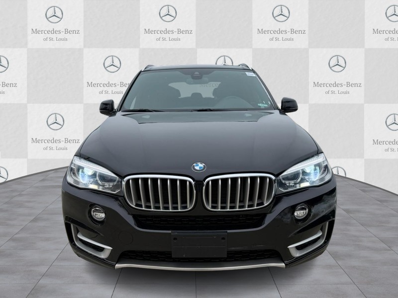 BMW X5 Vehicle Full-screen Gallery Image 6