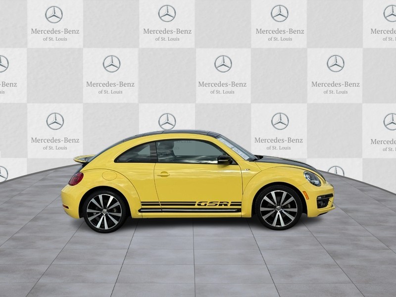 Volkswagen Beetle Coupe Vehicle Full-screen Gallery Image 2