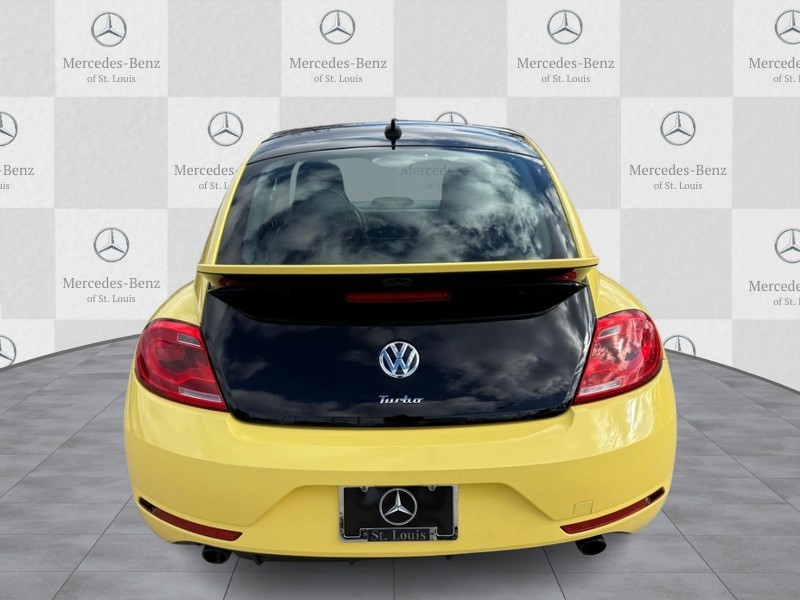 Volkswagen Beetle Coupe Vehicle Full-screen Gallery Image 6