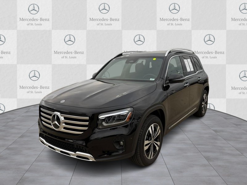 Mercedes-Benz GLB Vehicle Full-screen Gallery Image 5