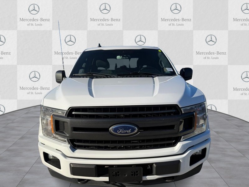 Ford F-150 Vehicle Full-screen Gallery Image 5