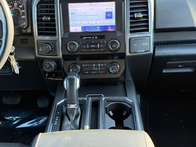 Ford F-150 Vehicle Full-screen Gallery Image 14