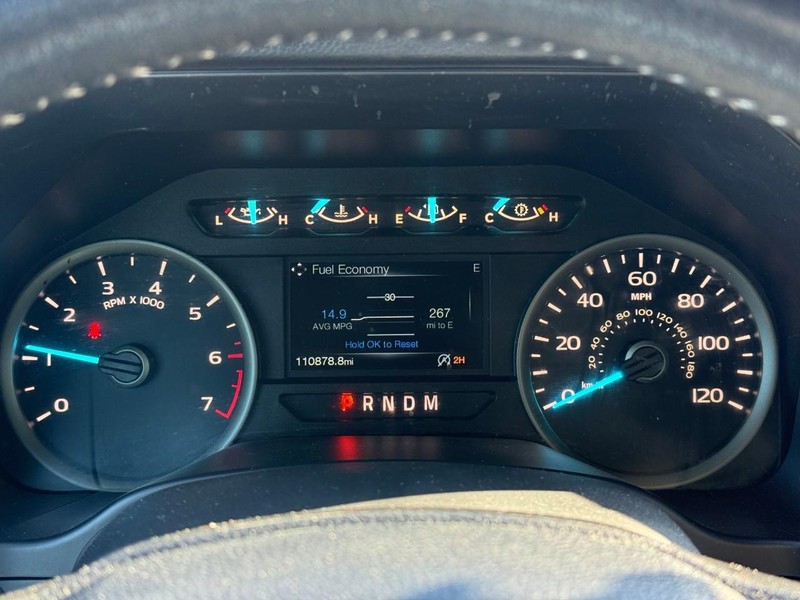 Ford F-150 Vehicle Full-screen Gallery Image 18