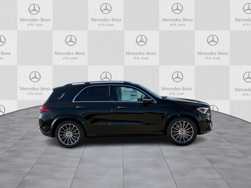 Mercedes-Benz GLE Vehicle Full-screen Gallery Image 2