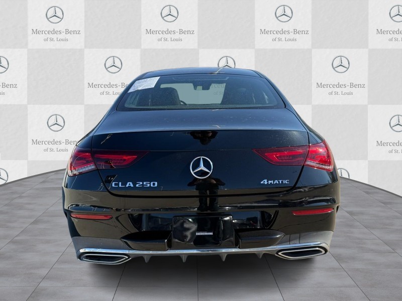 Mercedes-Benz CLA Vehicle Full-screen Gallery Image 05