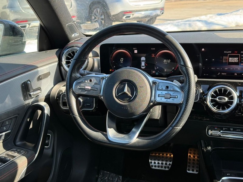 Mercedes-Benz CLA Vehicle Full-screen Gallery Image 14