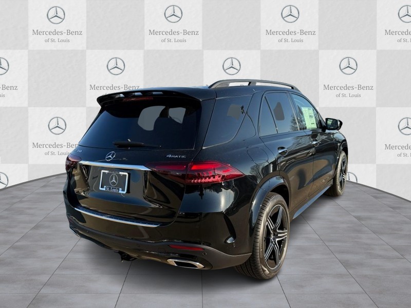 Mercedes-Benz GLE Vehicle Full-screen Gallery Image 3