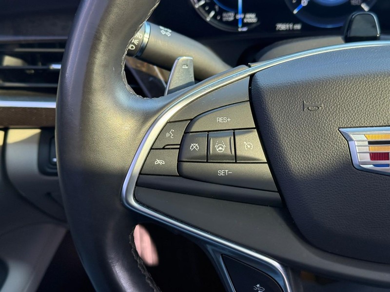 Cadillac CT6 Vehicle Full-screen Gallery Image 22