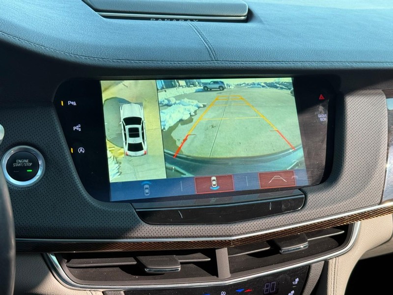 Cadillac CT6 Vehicle Full-screen Gallery Image 27