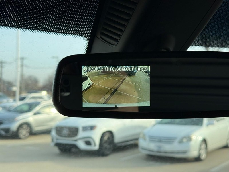 Mercedes-Benz Sprinter Van Vehicle Full-screen Gallery Image 10