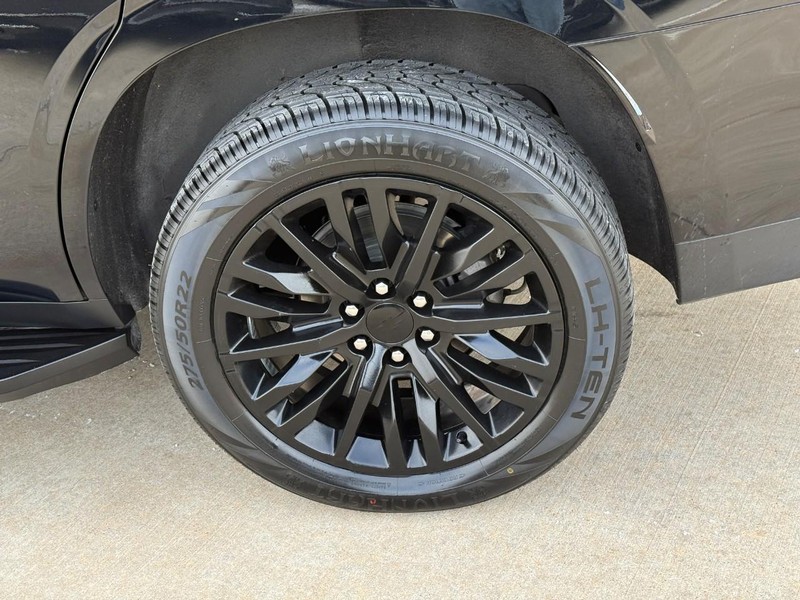 Chevrolet Tahoe Vehicle Full-screen Gallery Image 9