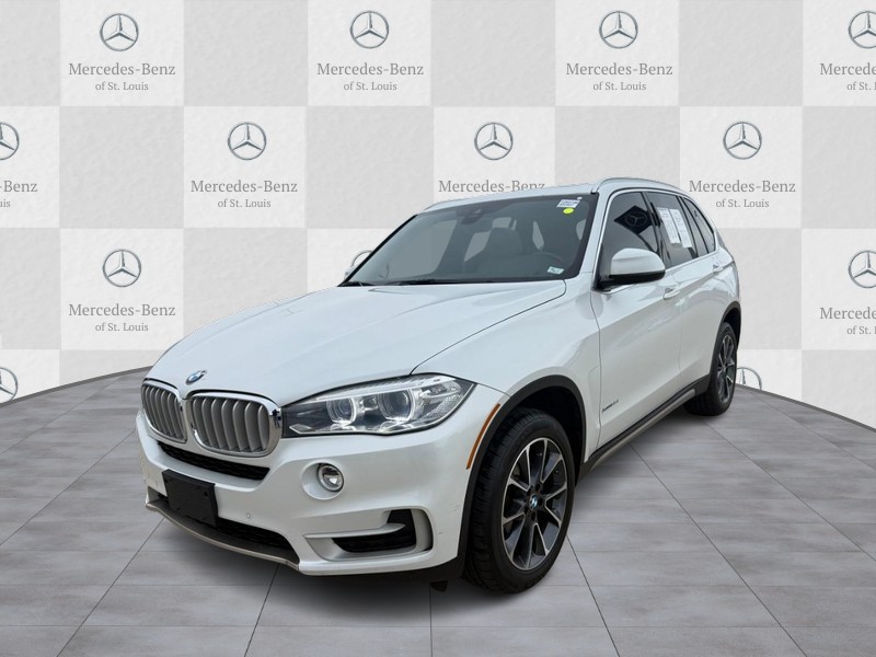 BMW X5 Vehicle Full-screen Gallery Image 6
