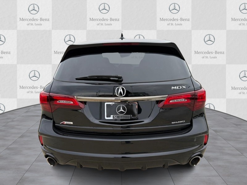 Acura MDX Vehicle Full-screen Gallery Image 07