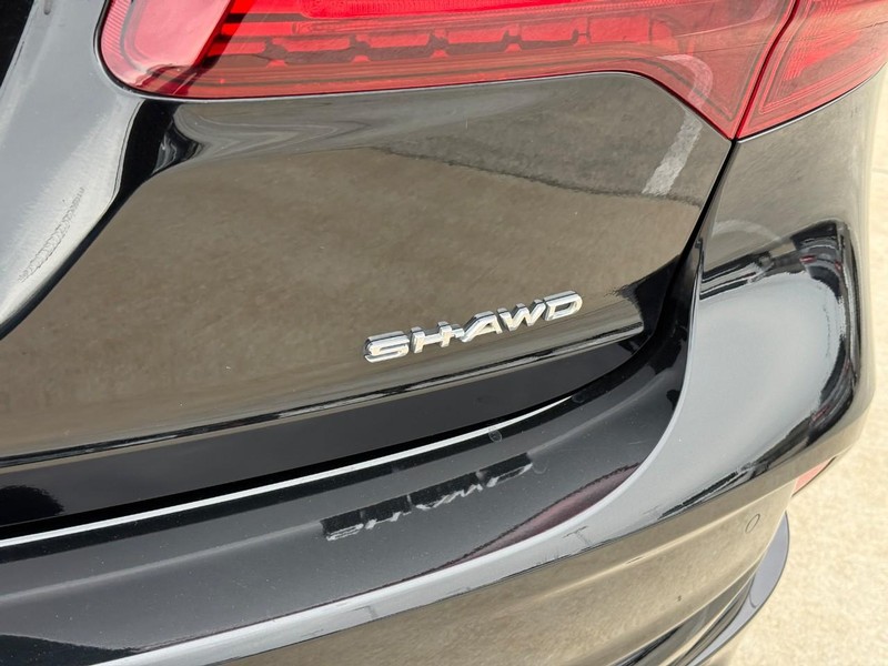 Acura MDX Vehicle Full-screen Gallery Image 10