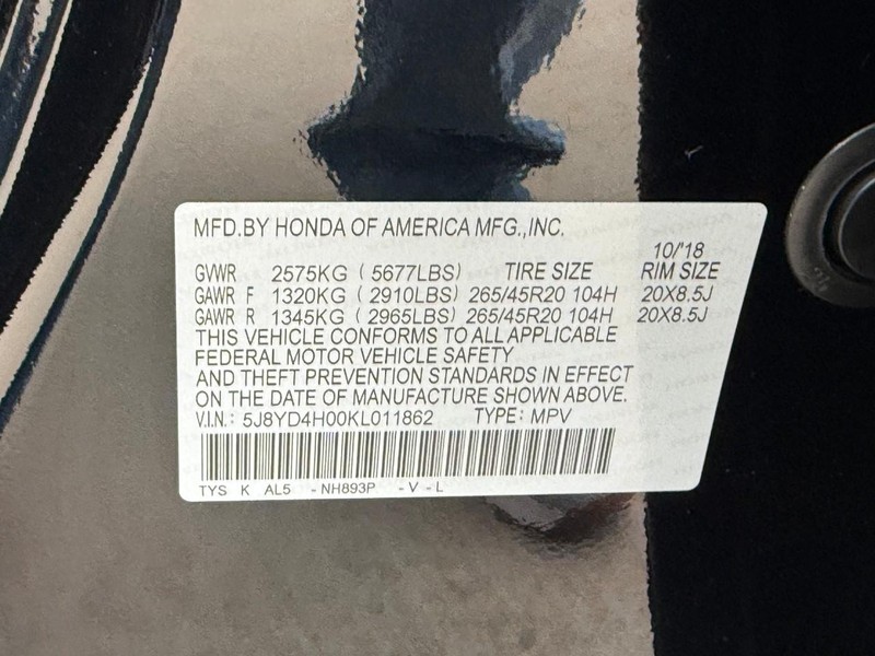 Acura MDX Vehicle Full-screen Gallery Image 26