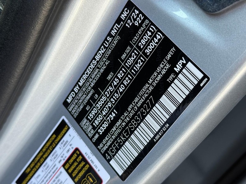 Mercedes-Benz GLS Vehicle Full-screen Gallery Image 30