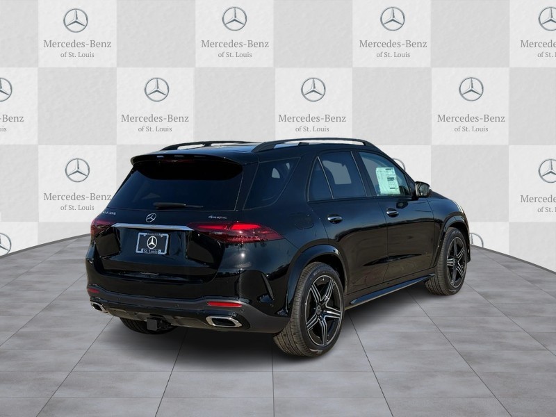 Mercedes-Benz GLE Vehicle Full-screen Gallery Image 3