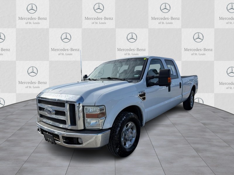 Ford Super Duty F-250 SRW Vehicle Full-screen Gallery Image 6