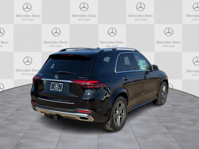 Mercedes-Benz GLE Vehicle Full-screen Gallery Image 3