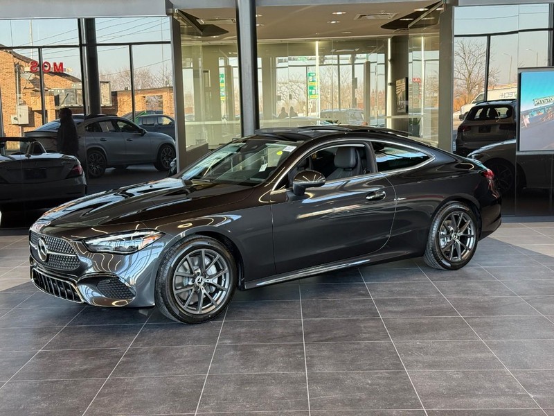 Mercedes-Benz CLE Vehicle Full-screen Gallery Image 2