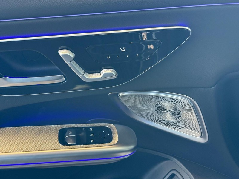 Mercedes-Benz CLE Vehicle Full-screen Gallery Image 16