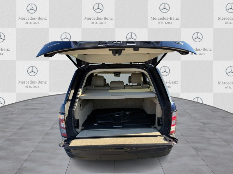 Land Rover Range Rover Vehicle Full-screen Gallery Image 05