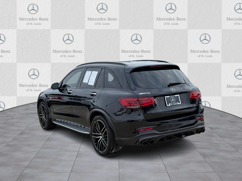 Mercedes-Benz GLC Vehicle Full-screen Gallery Image 4