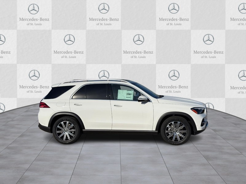 Mercedes-Benz GLE Vehicle Full-screen Gallery Image 2