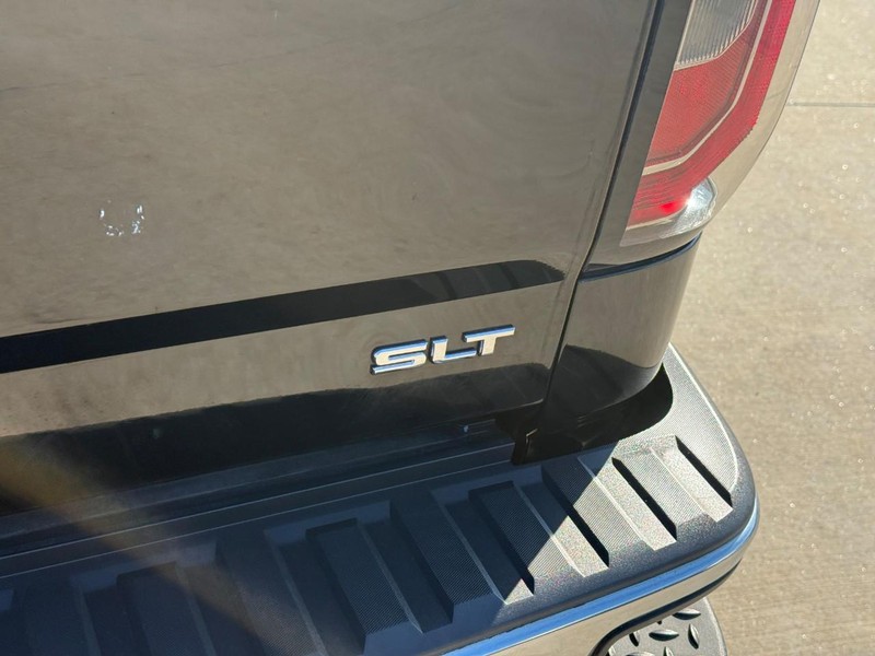 GMC Sierra 1500 Vehicle Full-screen Gallery Image 09