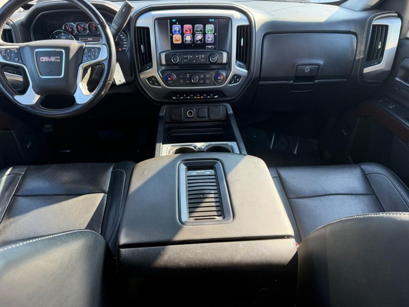GMC Sierra 1500 Vehicle Full-screen Gallery Image 11