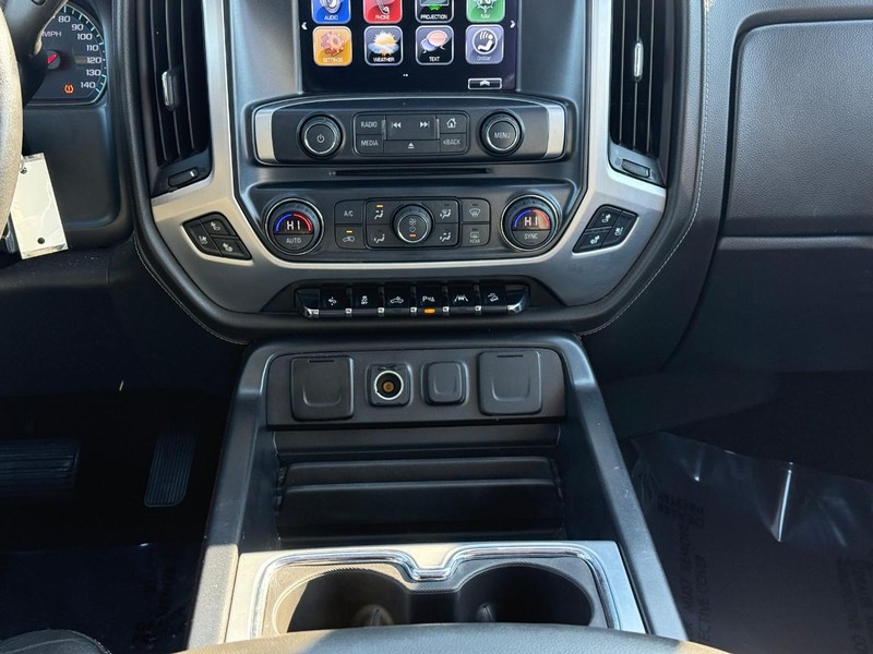GMC Sierra 1500 Vehicle Full-screen Gallery Image 14