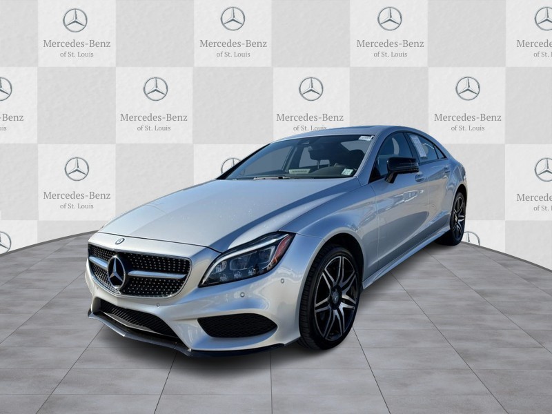 Mercedes-Benz CLS Vehicle Full-screen Gallery Image 5