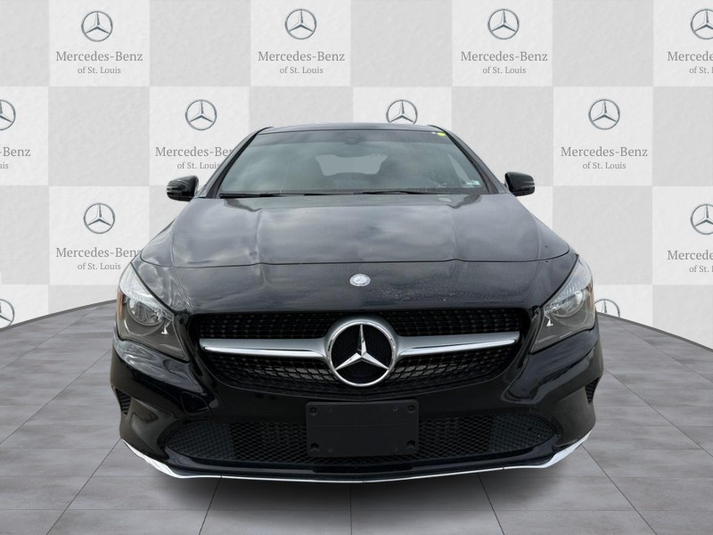 Mercedes-Benz CLA Vehicle Full-screen Gallery Image 7