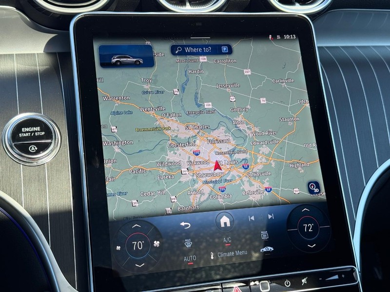 Mercedes-Benz GLC Vehicle Full-screen Gallery Image 14