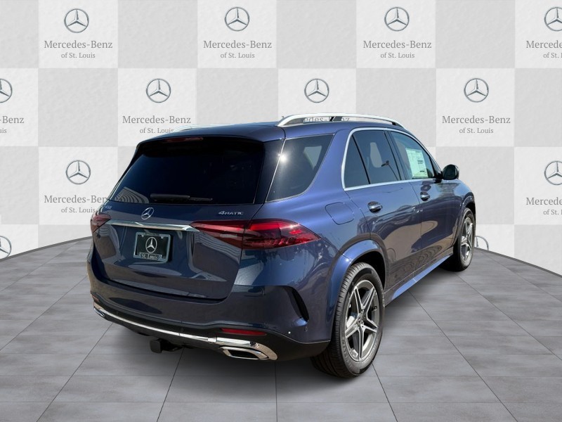 Mercedes-Benz GLE Vehicle Full-screen Gallery Image 2