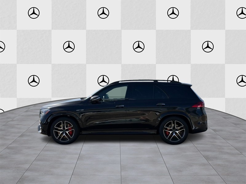 Mercedes-Benz GLE Vehicle Full-screen Gallery Image 3