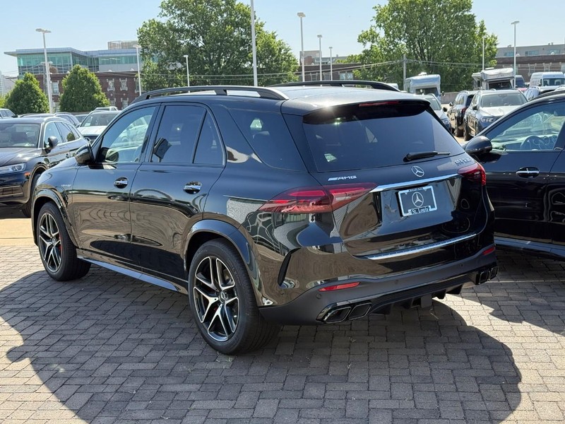 Mercedes-Benz GLE Vehicle Full-screen Gallery Image 4
