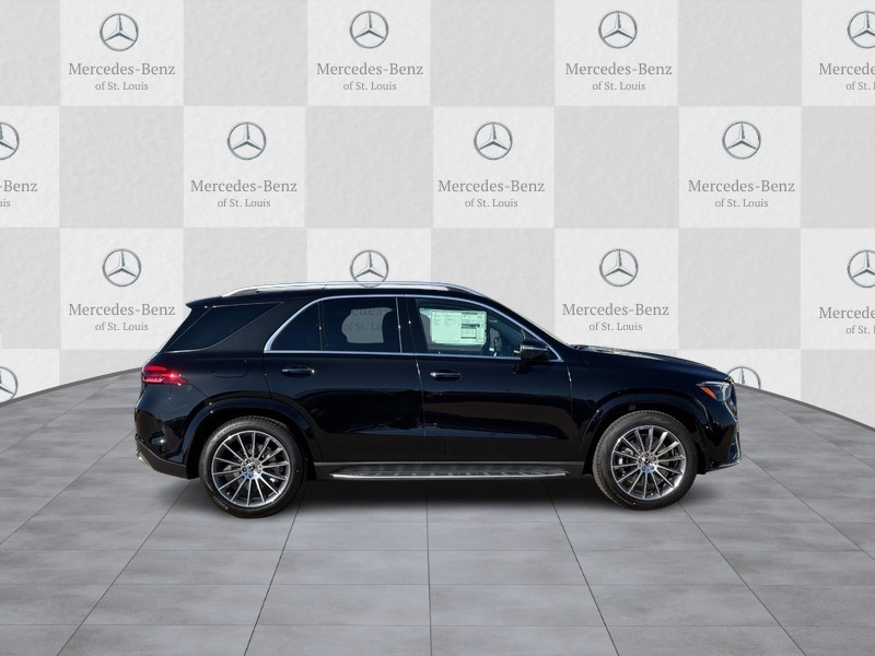 Mercedes-Benz GLE Vehicle Full-screen Gallery Image 2